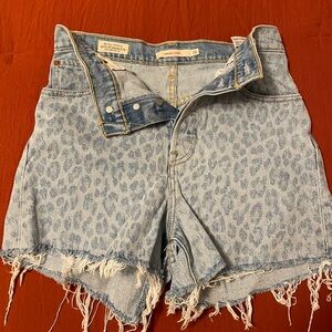 Levi 501 denim leopard print shorts